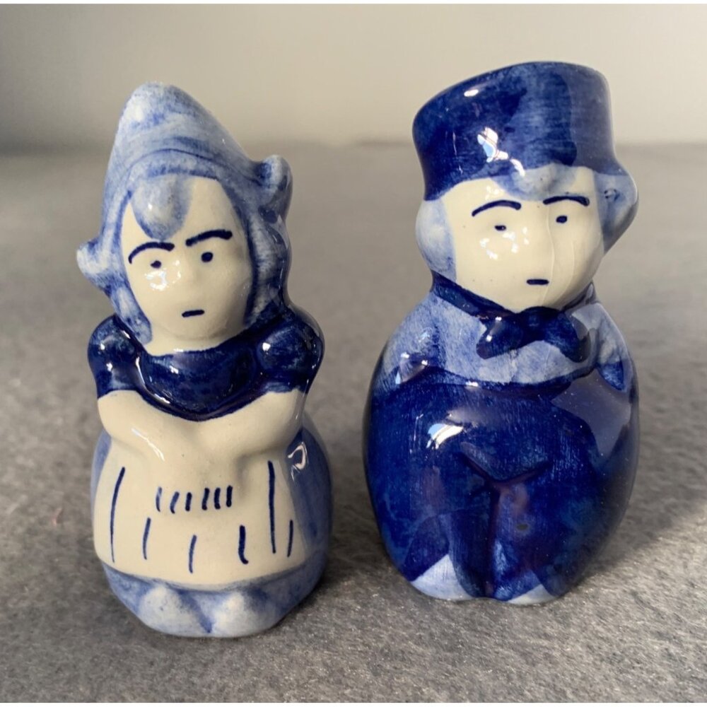 Vintage Delft Dutch Ceramic Salt & Pepper Shakers Figurines Set 1970s Blue & Whi